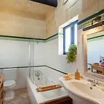 Botanica Frühstückspension 4*